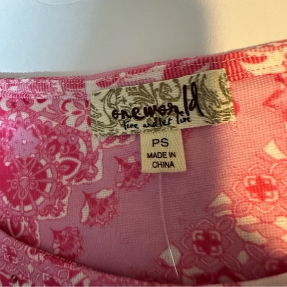 One World tie front shirt - Picture 2 of 5
